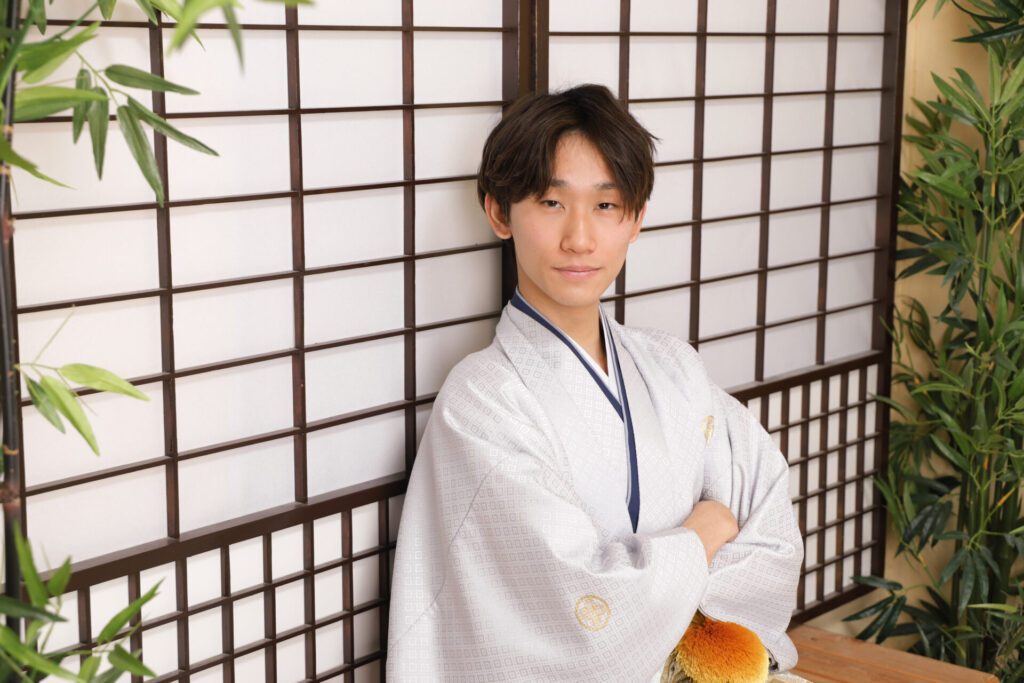 木津川市・精華町・京田辺市の成人式_フォトスタジオワタナベ(渡辺写真館)木津川店_男性成人_袴_スタジオ撮影_写真_前撮り_後撮り