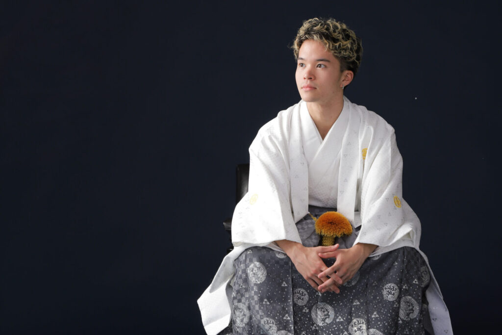 木津川市・精華町・京田辺市の成人式_フォトスタジオワタナベ(渡辺写真館)木津川店_男性成人_袴_スタジオ撮影_写真_前撮り_後撮り
